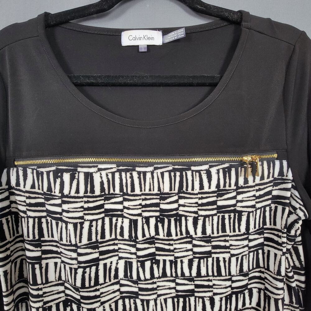 Calvin Klein Black Ivory Geometric Knit Top Gold Zipper Detail 3/4 Sleeve